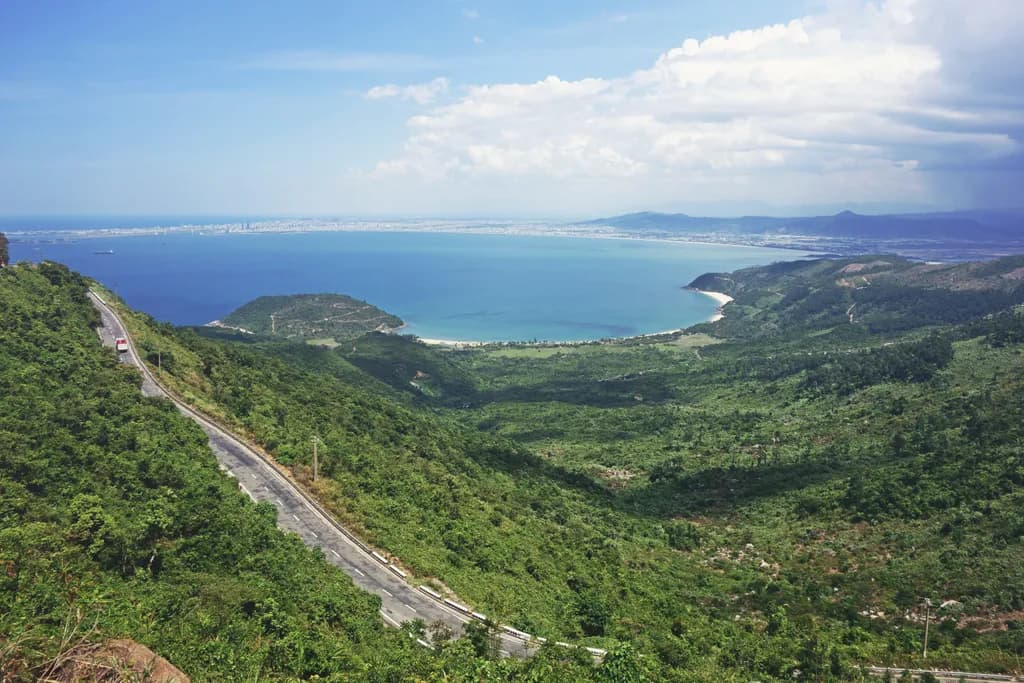 Serenity Overlooking the Coastline: A Panoramic View of Nature's Embrace
